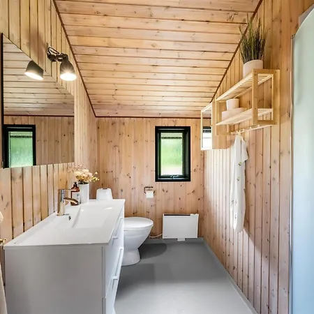 Regine - 1-1km To The Fjord By Interhome *